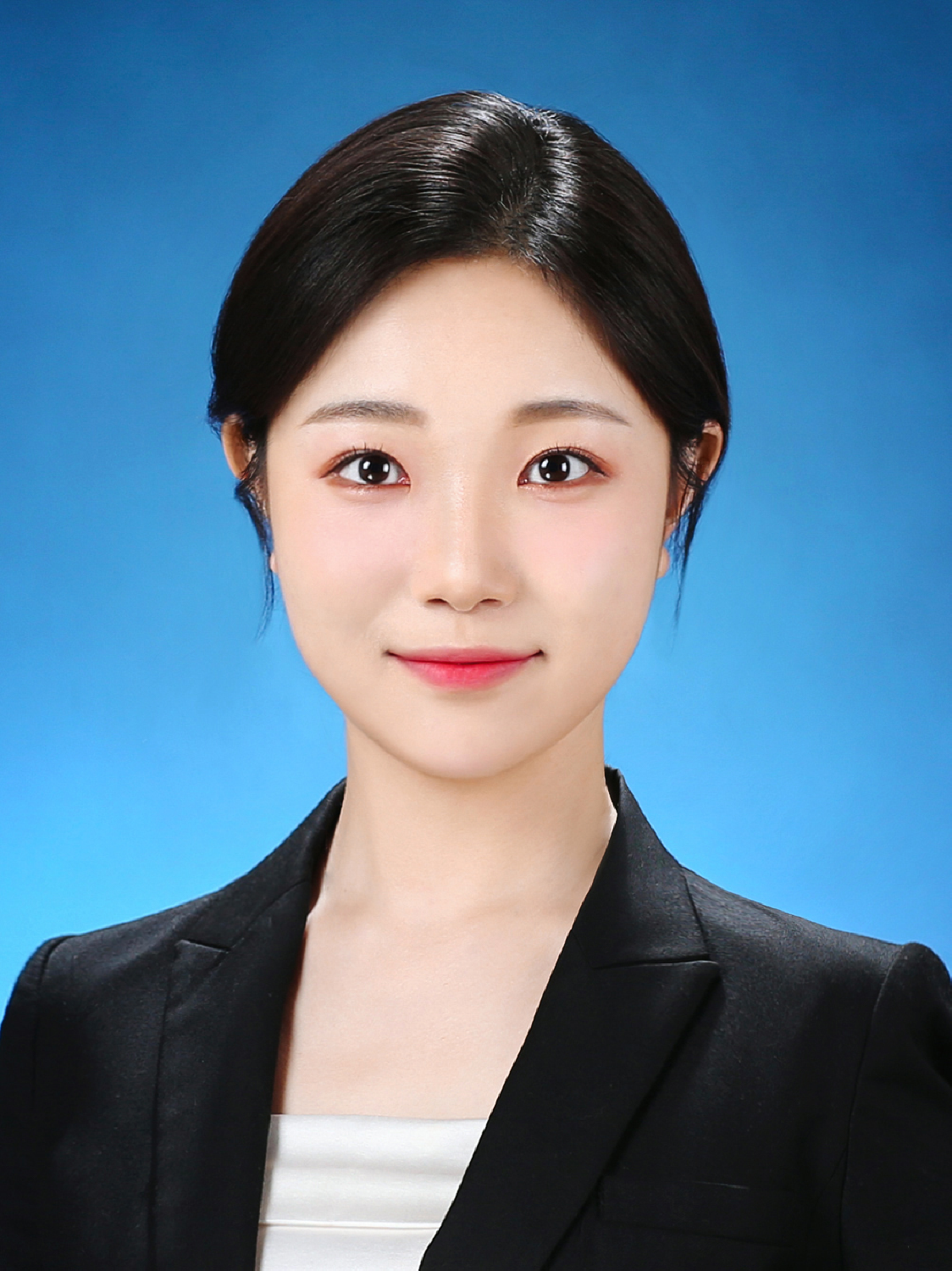 Hongdae Photo Studio - Time On Me Studio 타임온미 스튜디오 | Creatrip members 10% OFF!